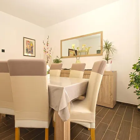 Fuer 5 Personen Ca 70 Qm In Pula, Istrien Istrische Riviera *